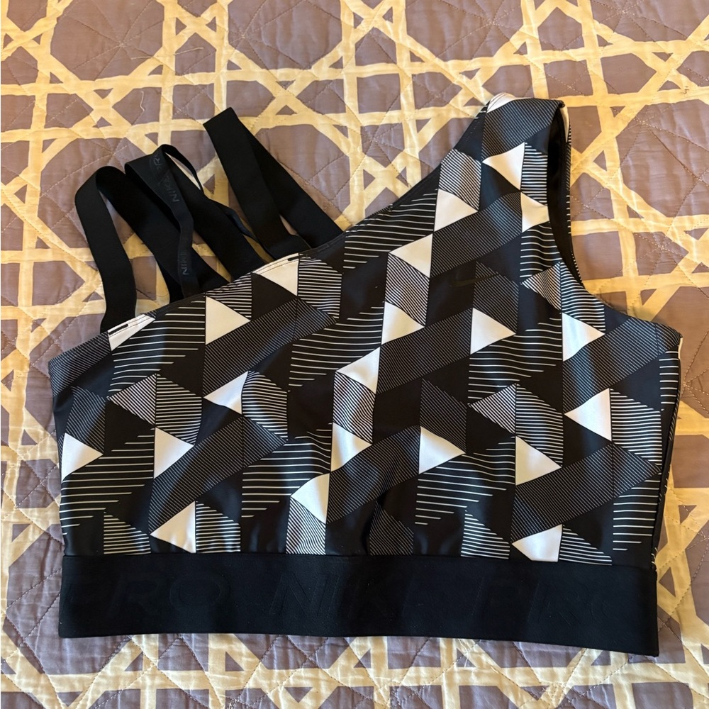 Nike Black and White Performance Sports Bra